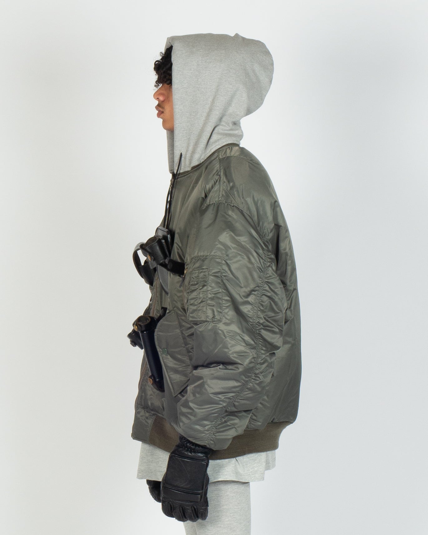 UTILITY BOMBER JACKET (ARMY GREEN)